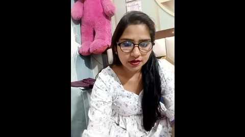 urvashi01224 @ stripchat on 20251111