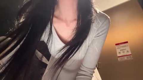 bella_999 @ stripchat on 20251112