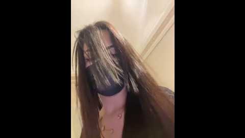 lola_bee @ stripchat on 20251112