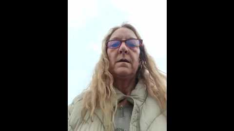 hotwifelyn68 @ stripchat on 20251113