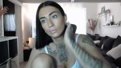 intimia @ stripchat on 20251113