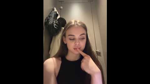 kristirich @ stripchat on 20251113