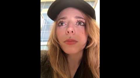 loraadoll @ stripchat on 20251113