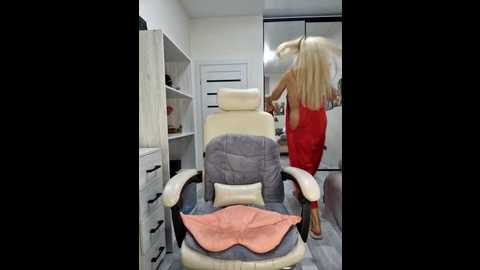 monna @ stripchat on 20251113