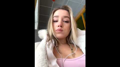 sssativa_model @ stripchat on 20251113