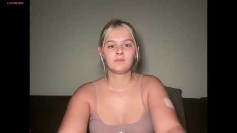 allylove03 @ stripchat on 20251114