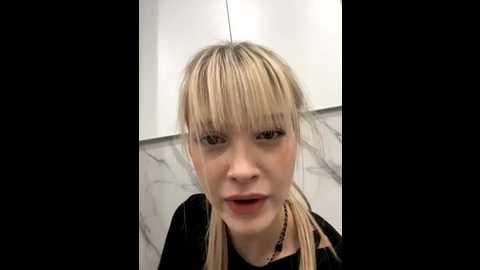 bellasecrett @ stripchat on 20251114