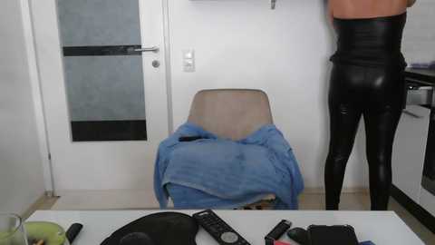 hexe40002 @ stripchat on 20251114