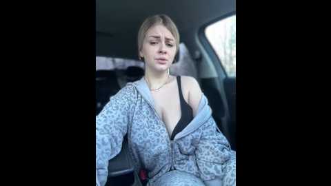 love_bri @ stripchat on 20251114