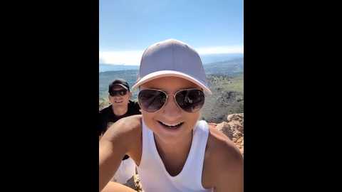 samira_summer @ stripchat on 20251114