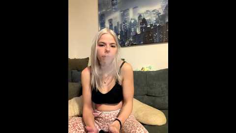 blondiejujuvibe @ stripchat on 20251115