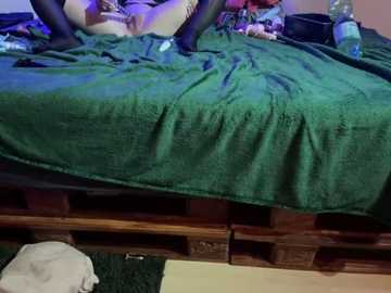 redlayla @ stripchat on 20251115