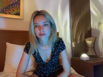 sirenabelle @ stripchat on 20251115