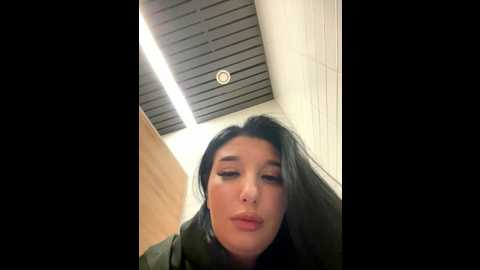 tisha_busty @ stripchat on 20251115