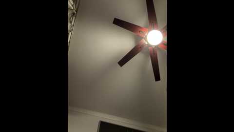 hornyblond_bella @ stripchat on 20251116