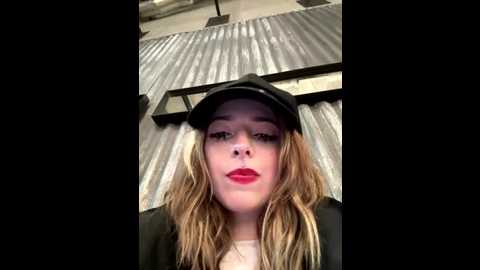 loraadoll @ stripchat on 20251116