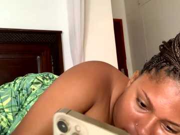 madell @ stripchat on 20251116