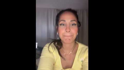 nymphchen_stella @ stripchat on 20251116