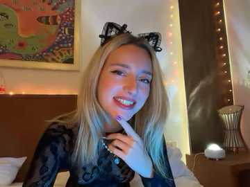 sirenabelle @ stripchat on 20251116