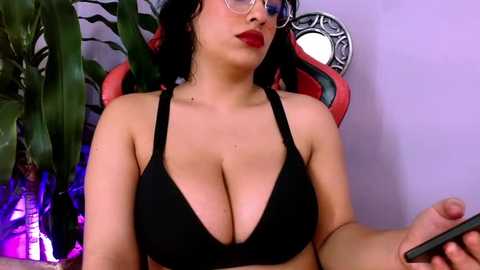 triana_crimson @ stripchat on 20251116