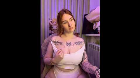 _chlo__e @ stripchat on 20251117