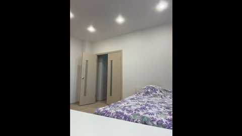 b_bonya_m @ stripchat on 20251117