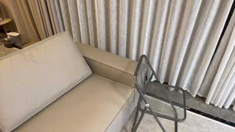 bella_999 @ stripchat on 20251117