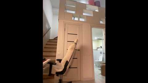 emeli_blur @ stripchat on 20251117