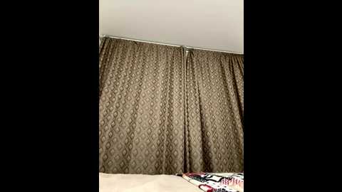 lali_lu @ stripchat on 20251117