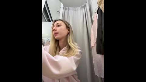 lia__love @ stripchat on 20251117