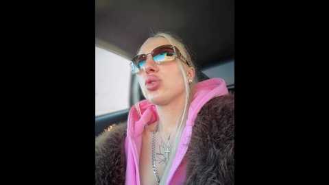 pinkstar_ @ stripchat on 20251117