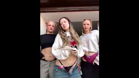 rolldolls @ stripchat on 20251117