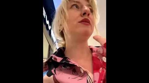 ronniekiss @ stripchat on 20251117