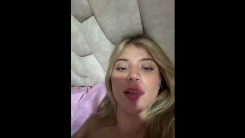 _alicee_1 @ stripchat on 20251118