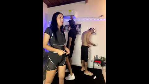 royalgirls_x @ stripchat on 20251118