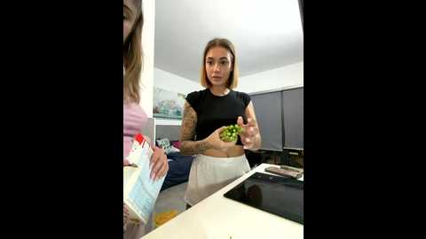 sophievj @ stripchat on 20251118