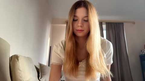 fruityxo @ stripchat on 20251119