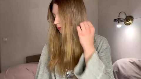 fruityxo @ stripchat on 20251119