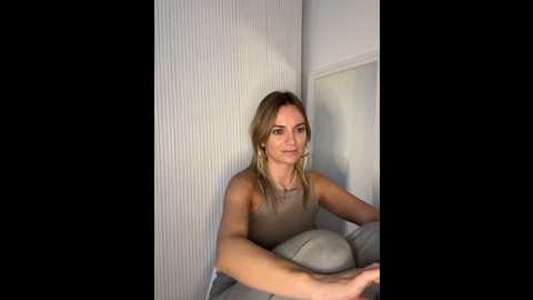 milla__one @ stripchat on 20251119