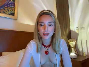 sirenabelle @ stripchat on 20251119