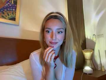 sirenabelle @ stripchat on 20251119