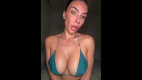 krissiswrld_ @ stripchat on 20251120