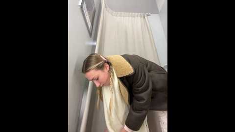 lia__love @ stripchat on 20251120