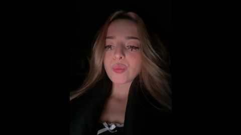 loraadoll @ stripchat on 20251120