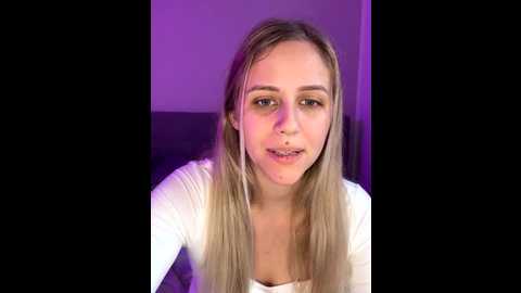 lunawolf21 @ stripchat on 20251120