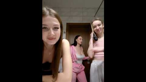 melissapinkiss @ stripchat on 20251120