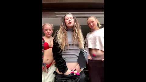 rolldolls @ stripchat on 20251120