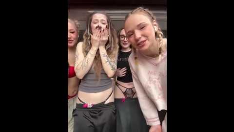 rolldolls @ stripchat on 20251120