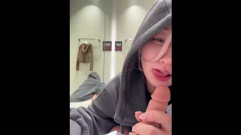 winter11 @ stripchat on 20251120