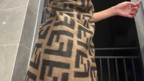 bella_999 @ stripchat on 20251121